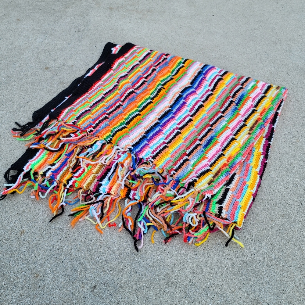 VINTAGE Rainbow Zigzag Crochet Tassel Blanket - Picture 9 of 10